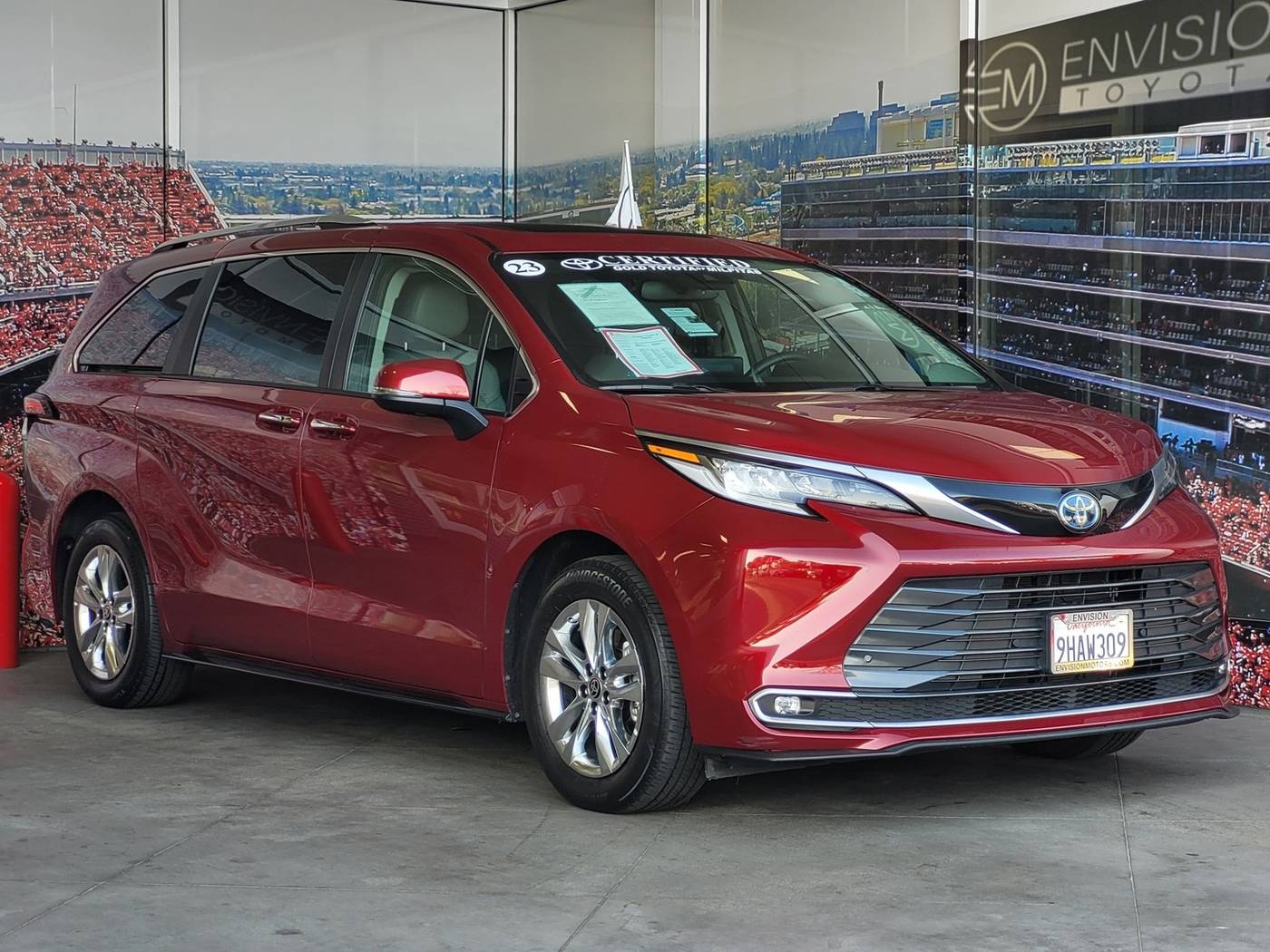 2023 Toyota Sienna Limited — Minivan — 27,546 mi — Milpitas, CA