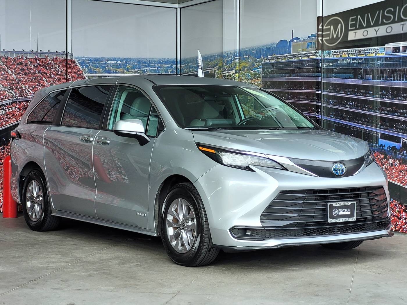 2021 Toyota Sienna LE — Minivan — 65,907 mi — Milpitas, CA