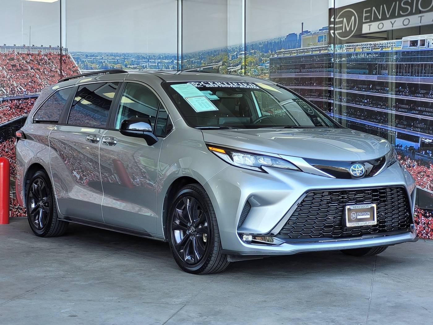 2022 Toyota Sienna XSE — Minivan — 31,369 mi — Milpitas, CA