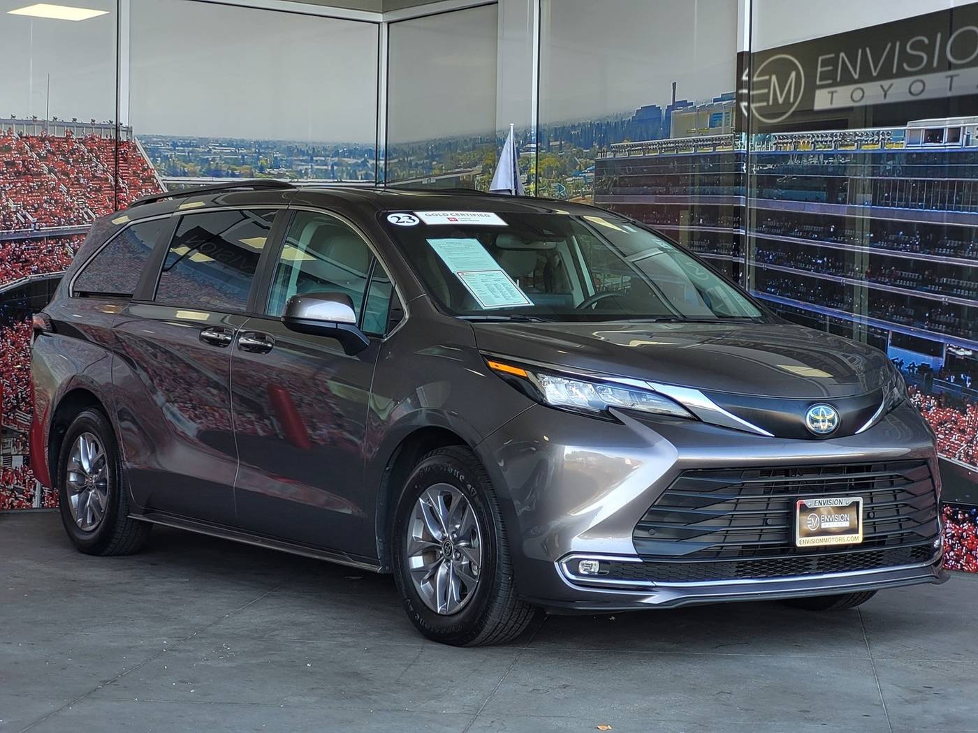 2023 Toyota Sienna XLE — Minivan — 71,423 mi — Milpitas, CA