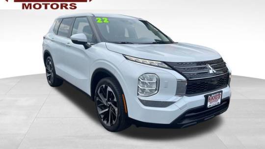 2022 Mitsubishi Outlander ES — SUV — 25,459 mi — Manchester, MD