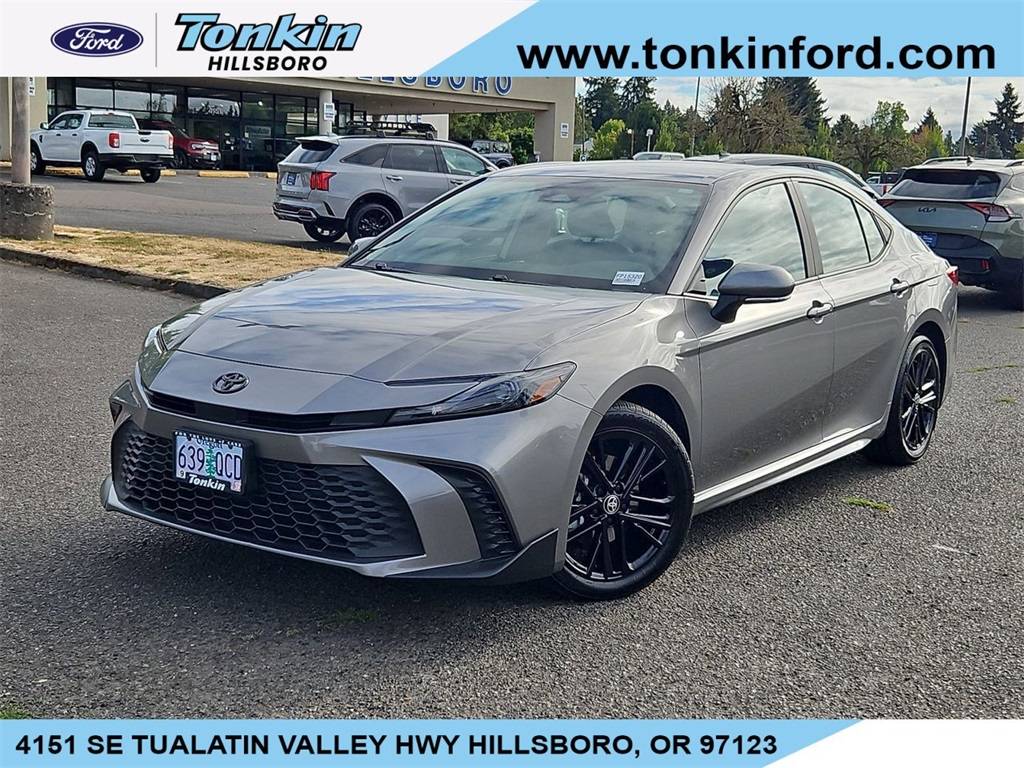 2025 Toyota Camry Hybrid SE — Sedan — 20,191 mi — Hillsboro, OR