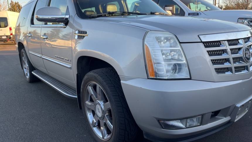 2007 Cadillac Escalade Standard — SUV — 124,461 mi — Hillsboro, OR