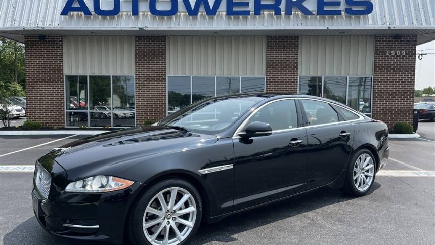 2013 Jaguar XJ Base