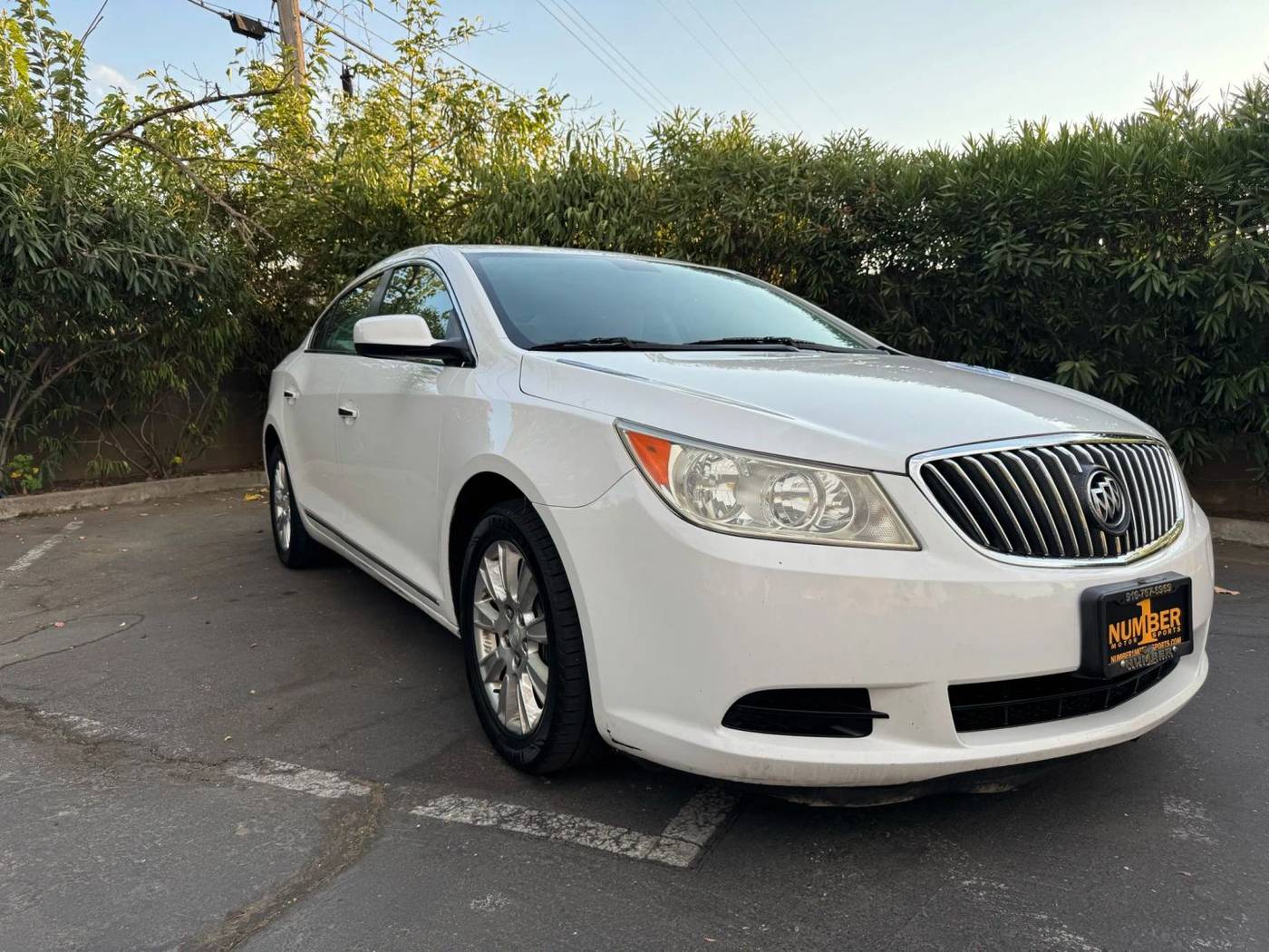 2013 Buick LaCrosse Base — Sedan — 185,000 mi — Sacramento, CA