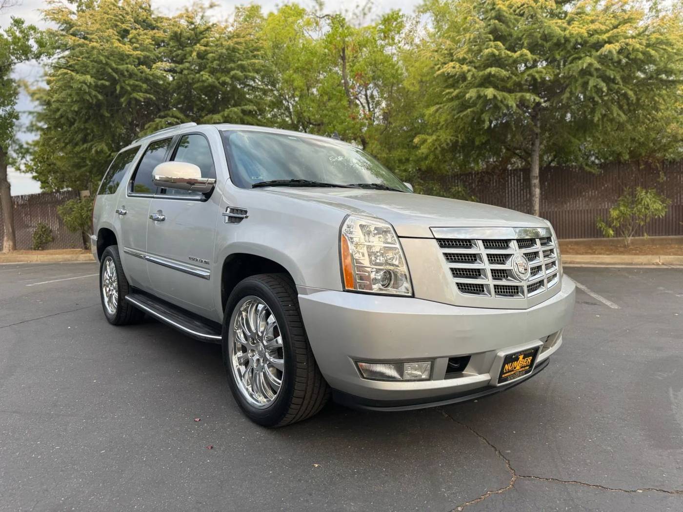 2011 Cadillac Escalade Standard — SUV — 122,770 mi — Sacramento, CA