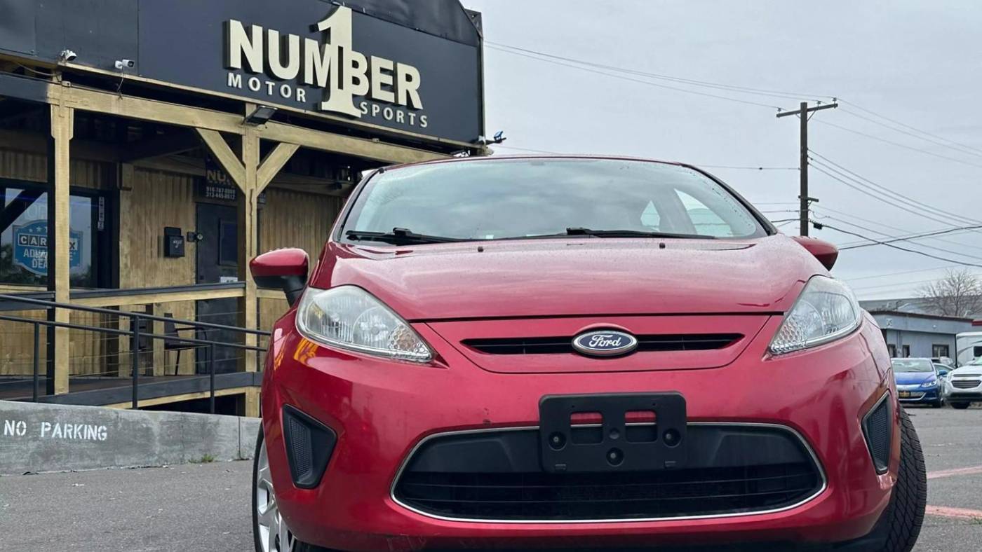 2012 Ford Fiesta SE — Hatchback — 88,860 mi — Sacramento, CA