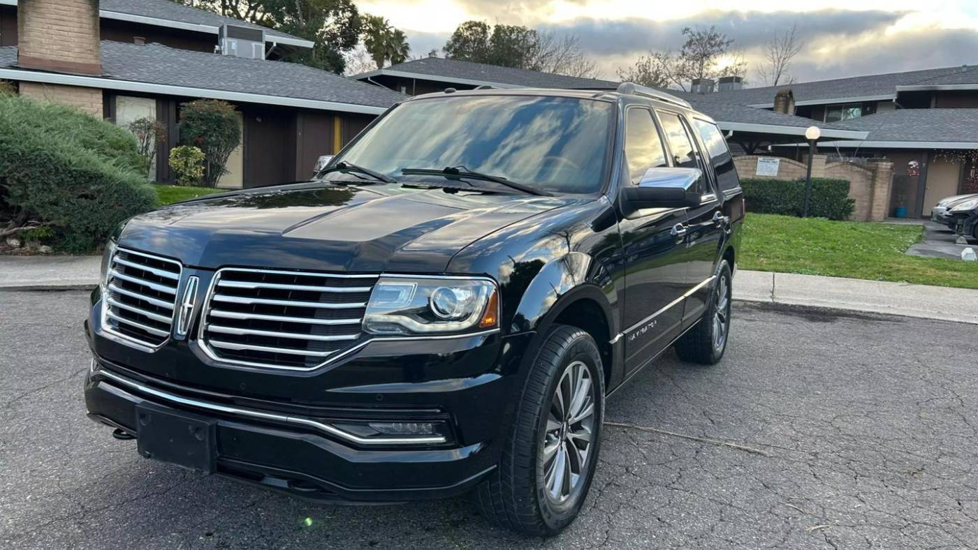 2016 Lincoln Navigator Select — SUV — 121,620 mi — Sacramento, CA