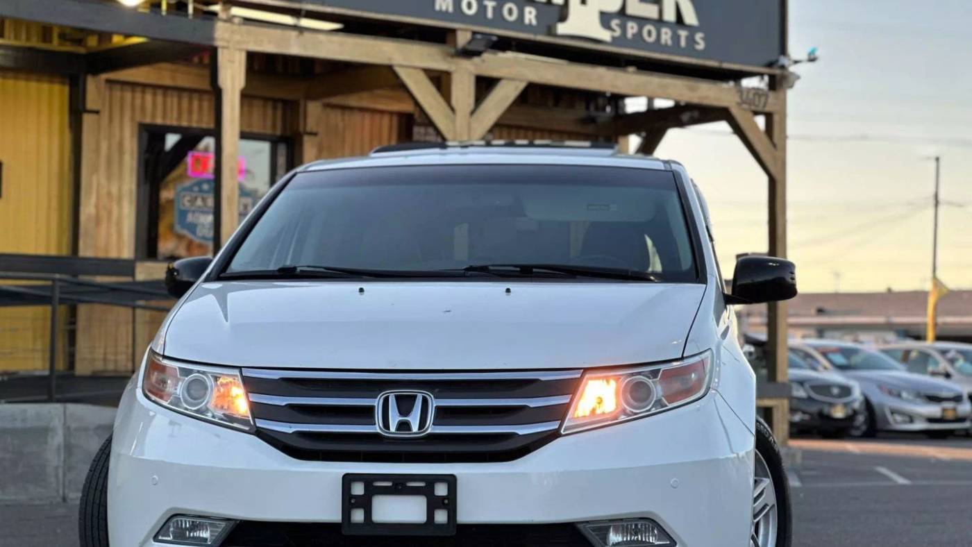 2012 Honda Odyssey Touring — Minivan — 151,290 mi — Sacramento, CA