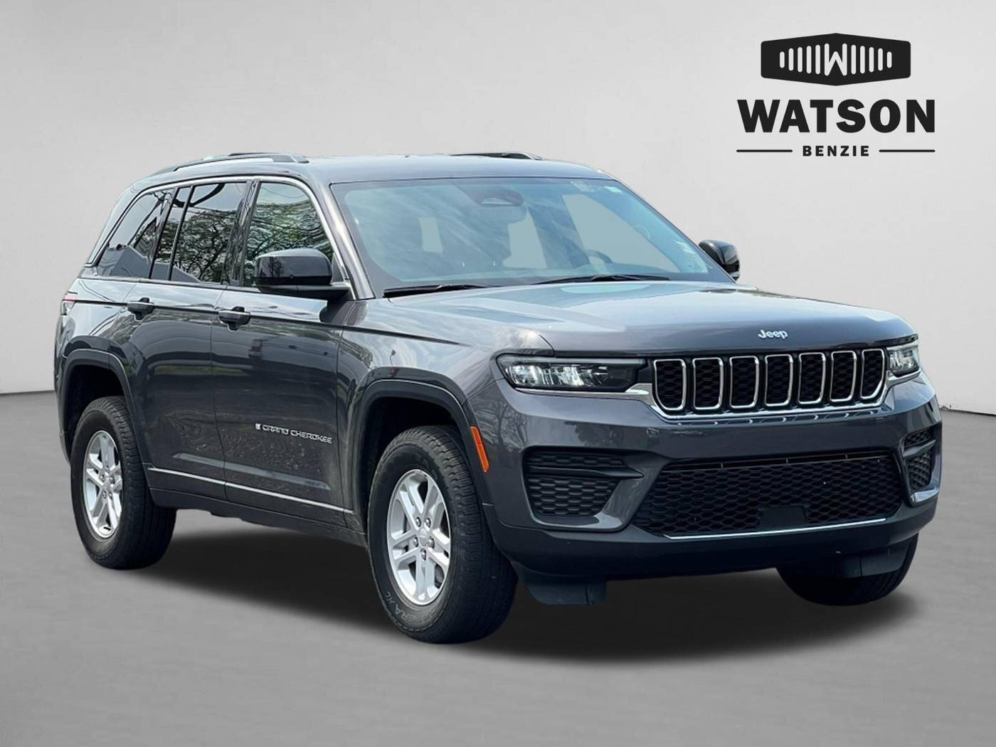 2023 Jeep Grand Cherokee Laredo — SUV — 18,869 mi — Benzonia, MI