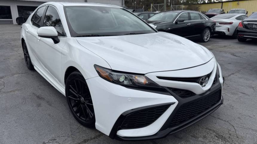 2021 Toyota Camry SE — Sedan — 72,821 mi — Snellville, GA
