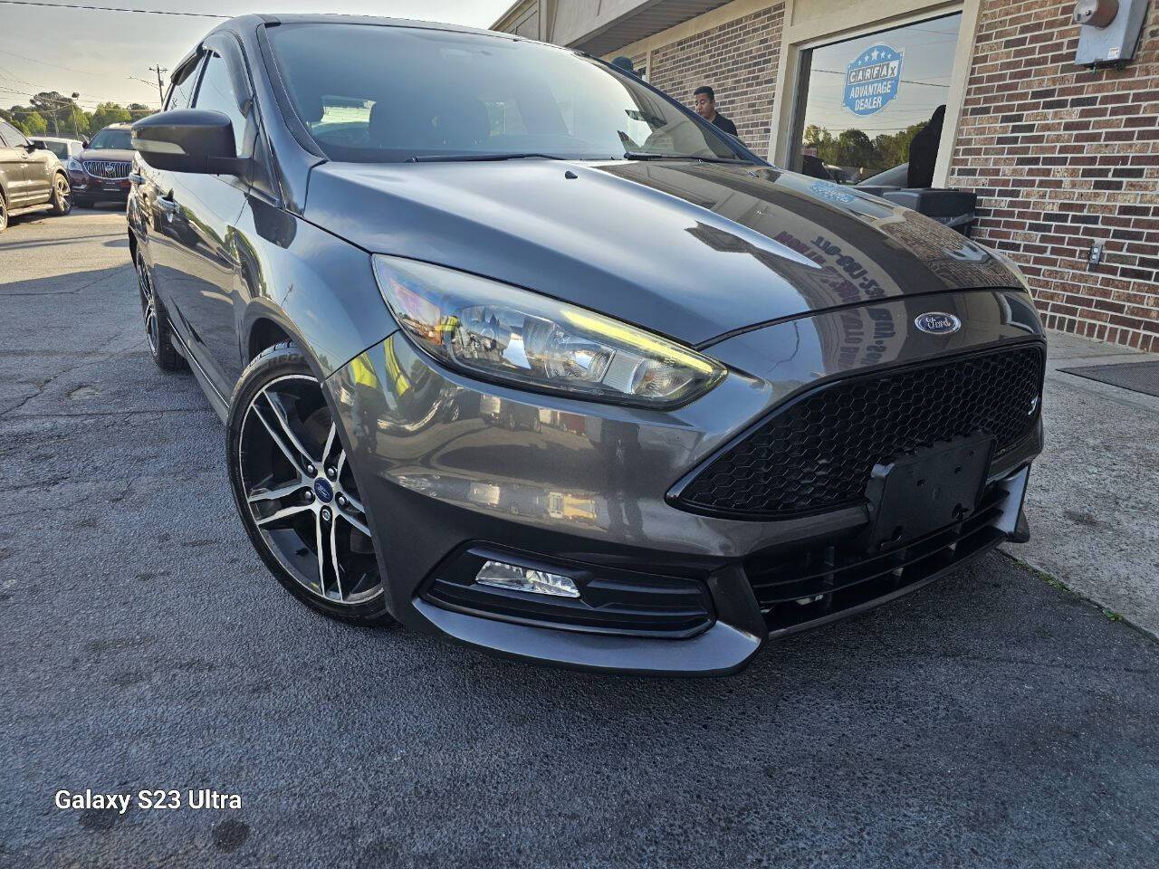 2016 Ford Focus ST — Hatchback — 105,368 mi — Snellville, GA