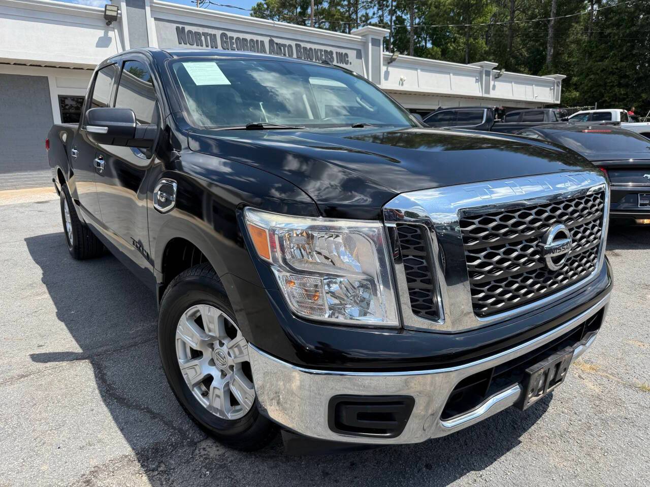 2017 Nissan Titan SV — Pickup Truck — 115,808 mi — Snellville, GA