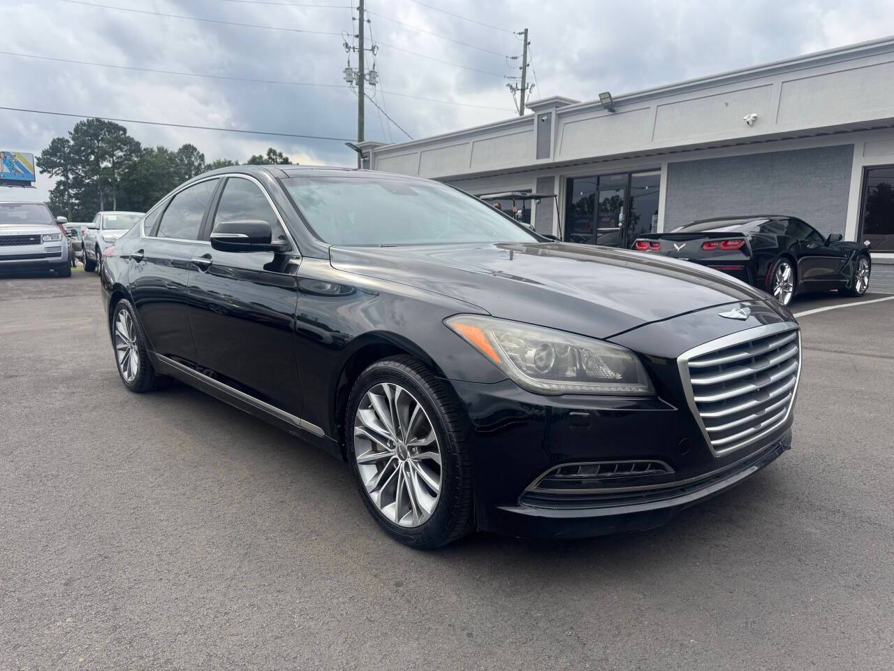 2015 Hyundai Genesis 3.8 — Sedan — 126,219 mi — Snellville, GA