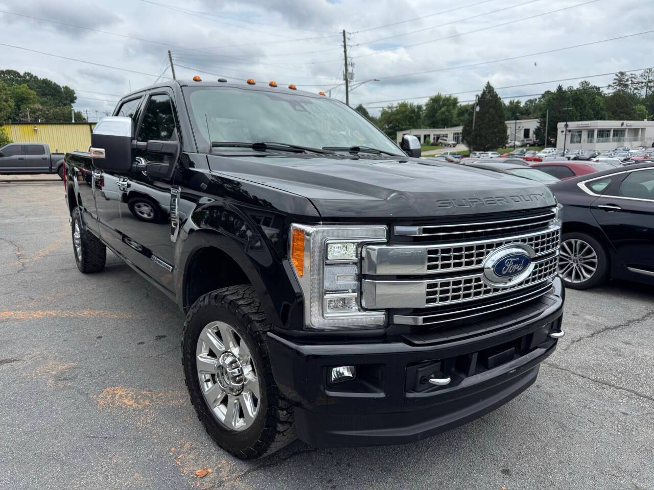 2017 Ford Super Duty F-350 Platinum — Pickup Truck — 192,386 mi — Snellville, GA