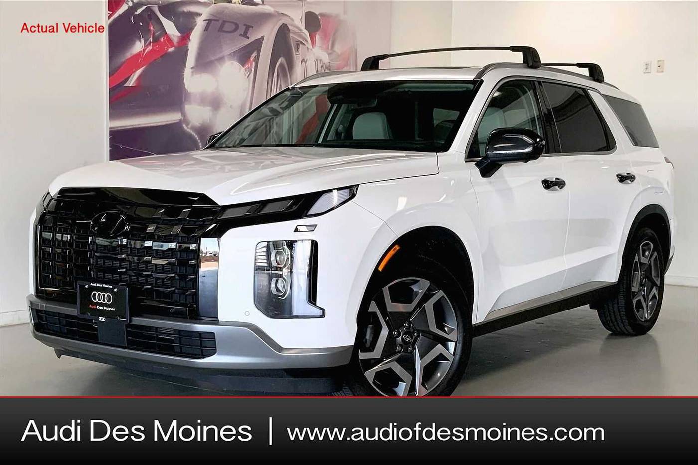 2024 Hyundai Palisade Limited — SUV — 30,337 mi — Johnston, IA