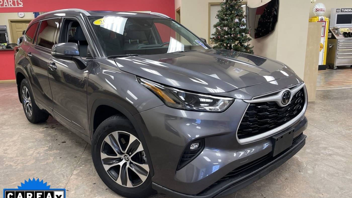2022 Toyota Highlander XLE — SUV — 14,259 mi — Batavia, NY