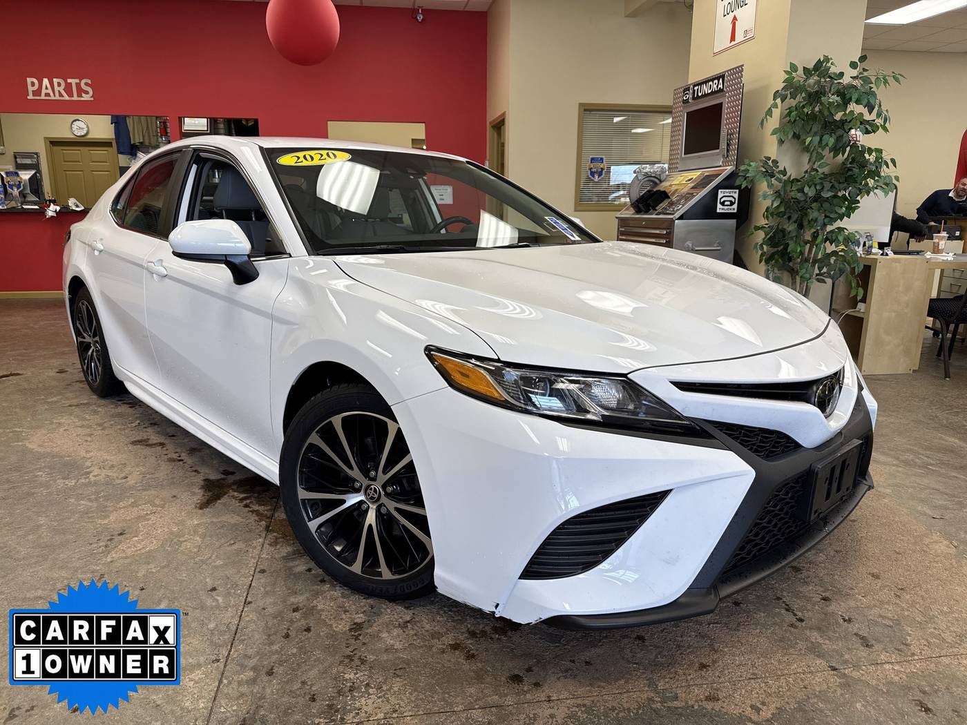 2020 Toyota Camry SE — Sedan — 49,693 mi — Batavia, NY