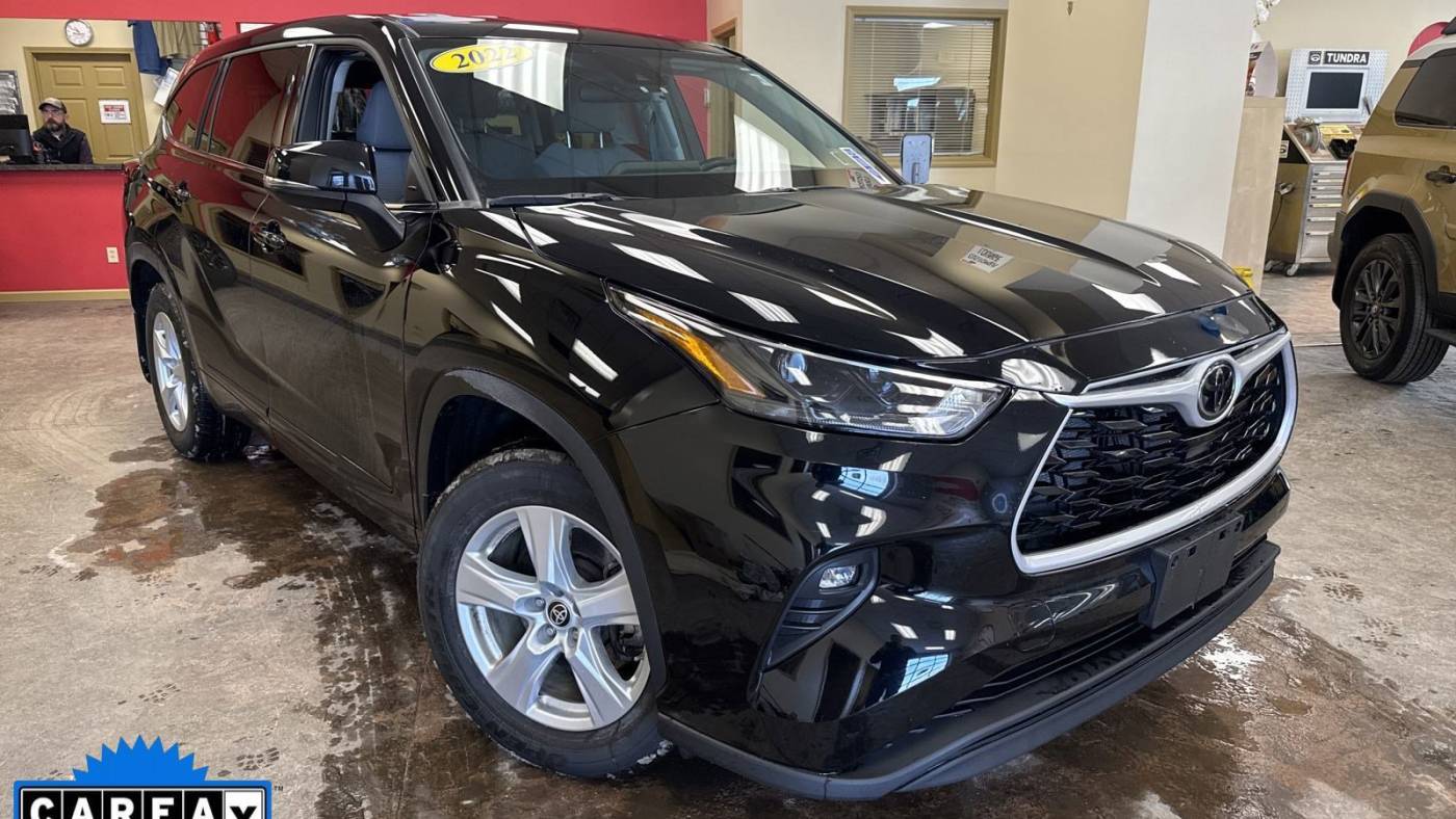 2022 Toyota Highlander LE — SUV — 33,948 mi — Batavia, NY