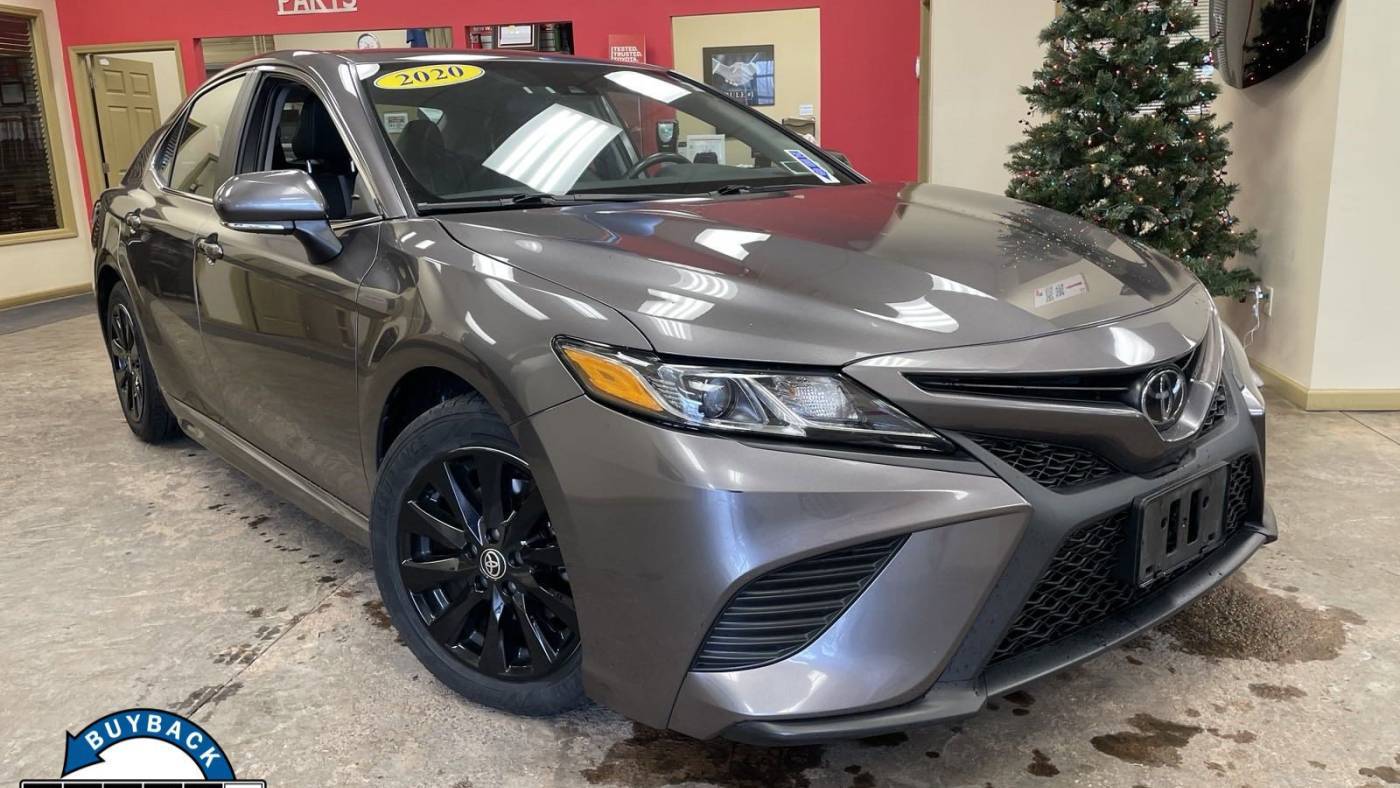 2020 Toyota Camry SE — Sedan — 40,536 mi — Batavia, NY