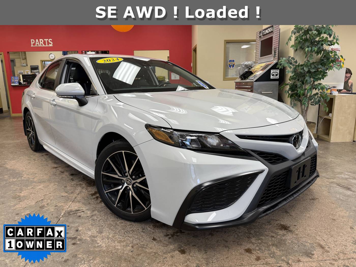 2024 Toyota Camry SE — Sedan — 15,235 mi — Batavia, NY