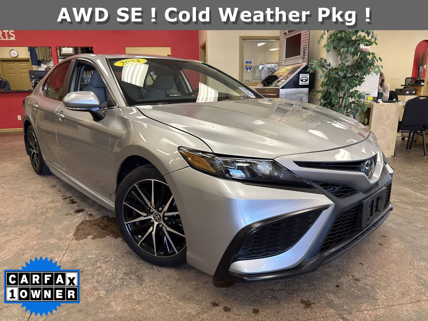 2024 Toyota Camry SE — Sedan — 13,821 mi — Batavia, NY