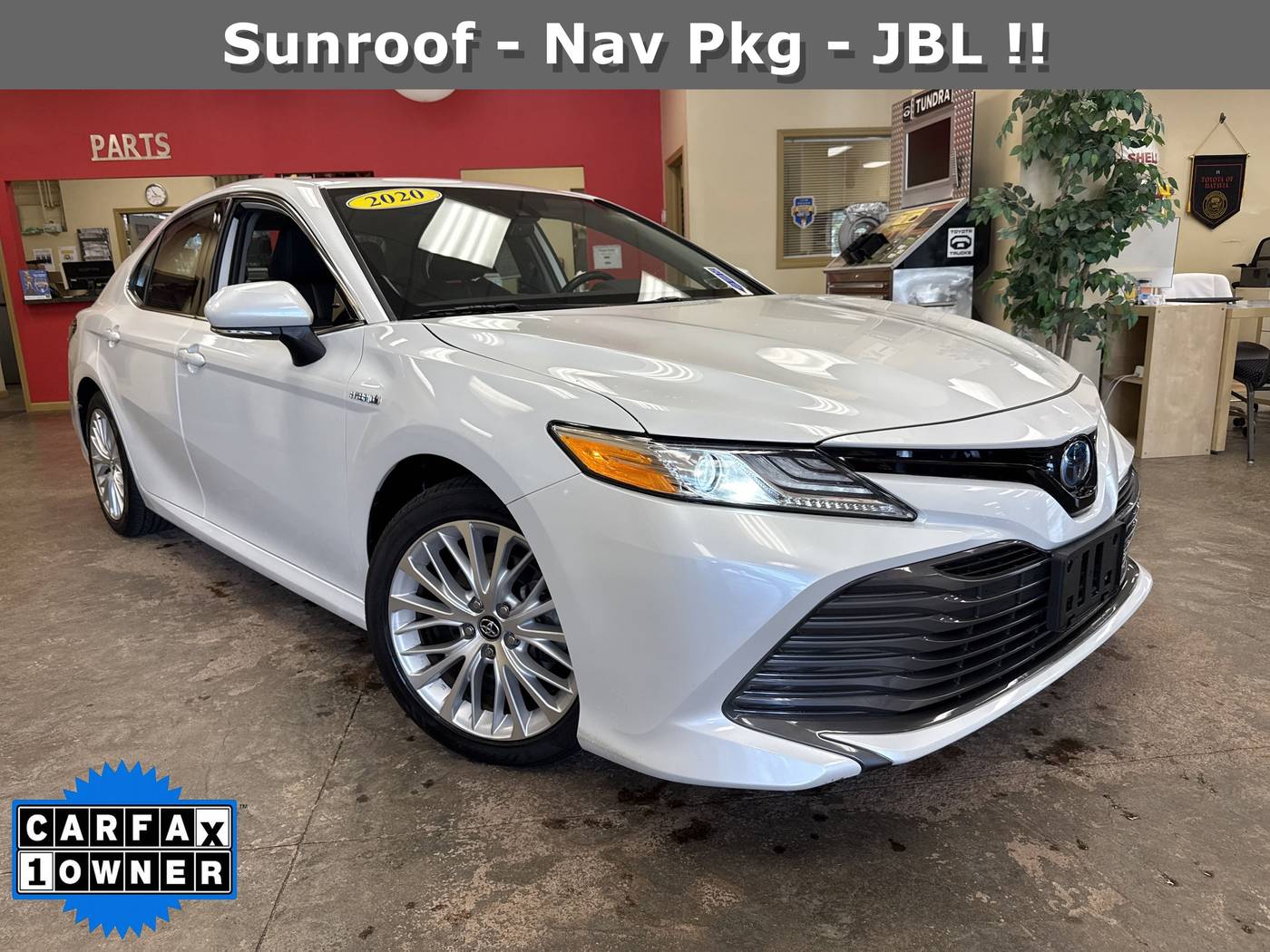 2020 Toyota Camry Hybrid XLE — Sedan — 34,781 mi — Batavia, NY