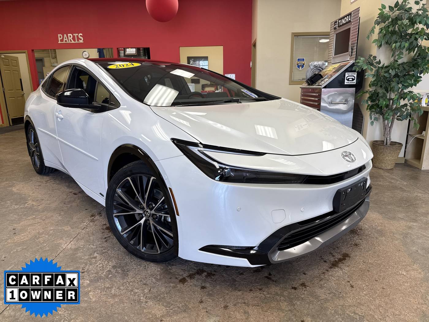 2024 Toyota Prius Limited — Hatchback — 9,003 mi — Batavia, NY
