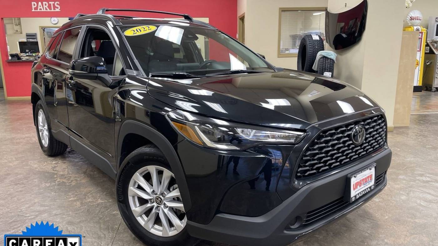 2022 Toyota Corolla Cross LE — SUV — 9,708 mi — Batavia, NY