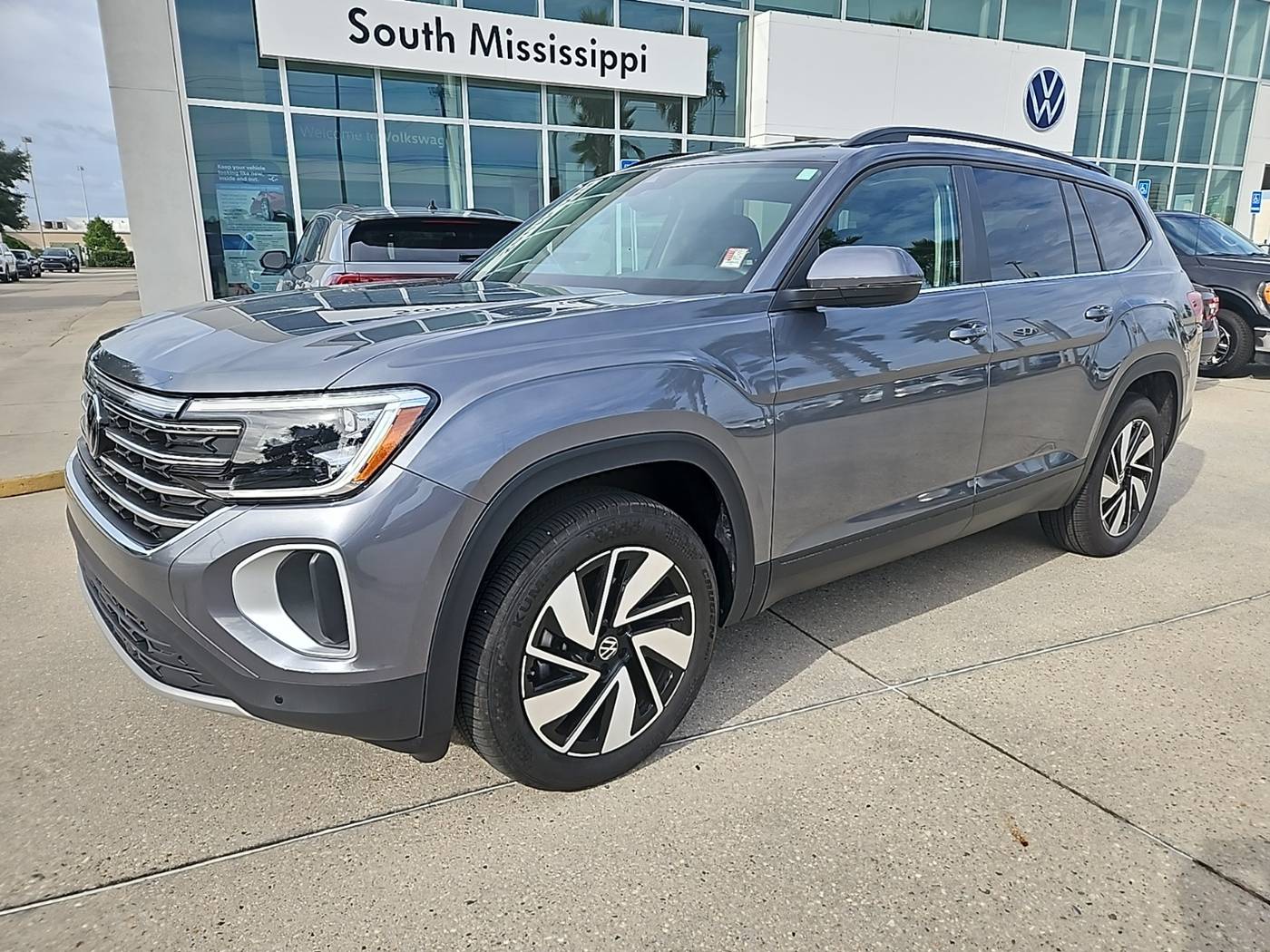 2025 Volkswagen Atlas SE with Technology — SUV — 5,179 mi — D'Iberville, MS