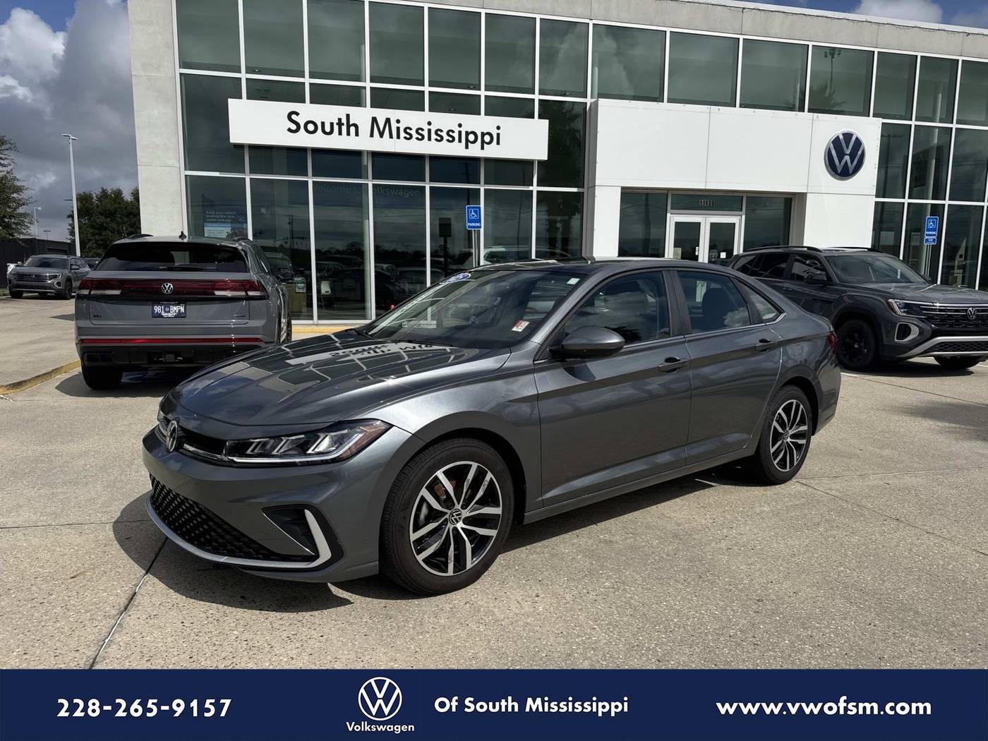 2025 Volkswagen Jetta SE — Sedan — 5,516 mi — D'Iberville, MS