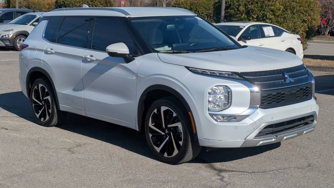 2023 Mitsubishi Outlander SEL — SUV — 23,356 mi — Prince George, VA