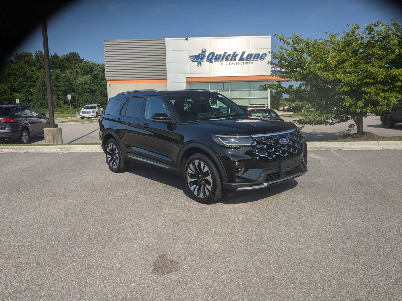 2025 Ford Explorer Platinum — SUV — 626 mi — Prince George, VA