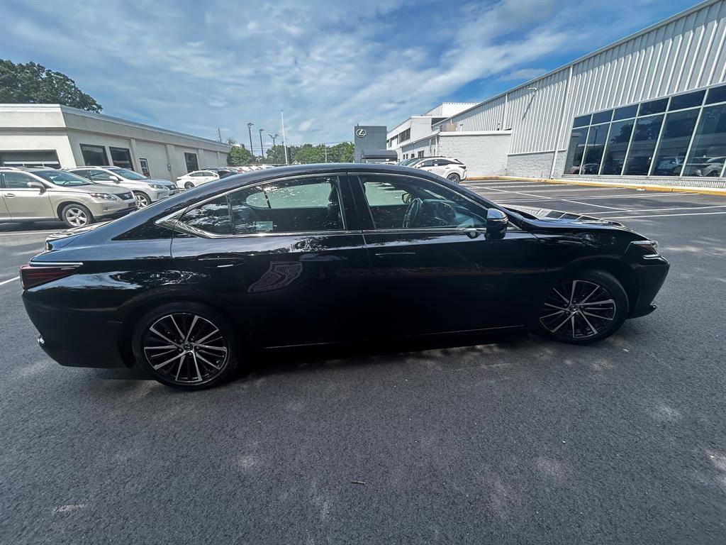 2024 Lexus ES ES 350 — Sedan — 10,671 mi — Oakhurst, NJ