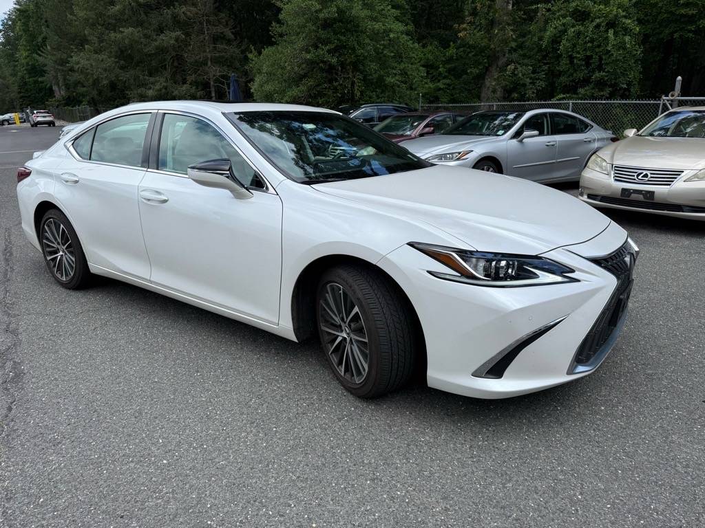 2023 Lexus ES ES 350 — Sedan — 17,696 mi — Oakhurst, NJ