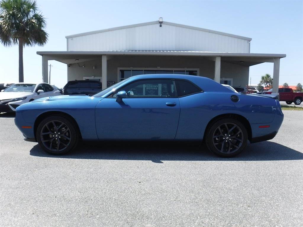 2022 Dodge Challenger SXT — Coupe — 51,451 mi — Live Oak, FL