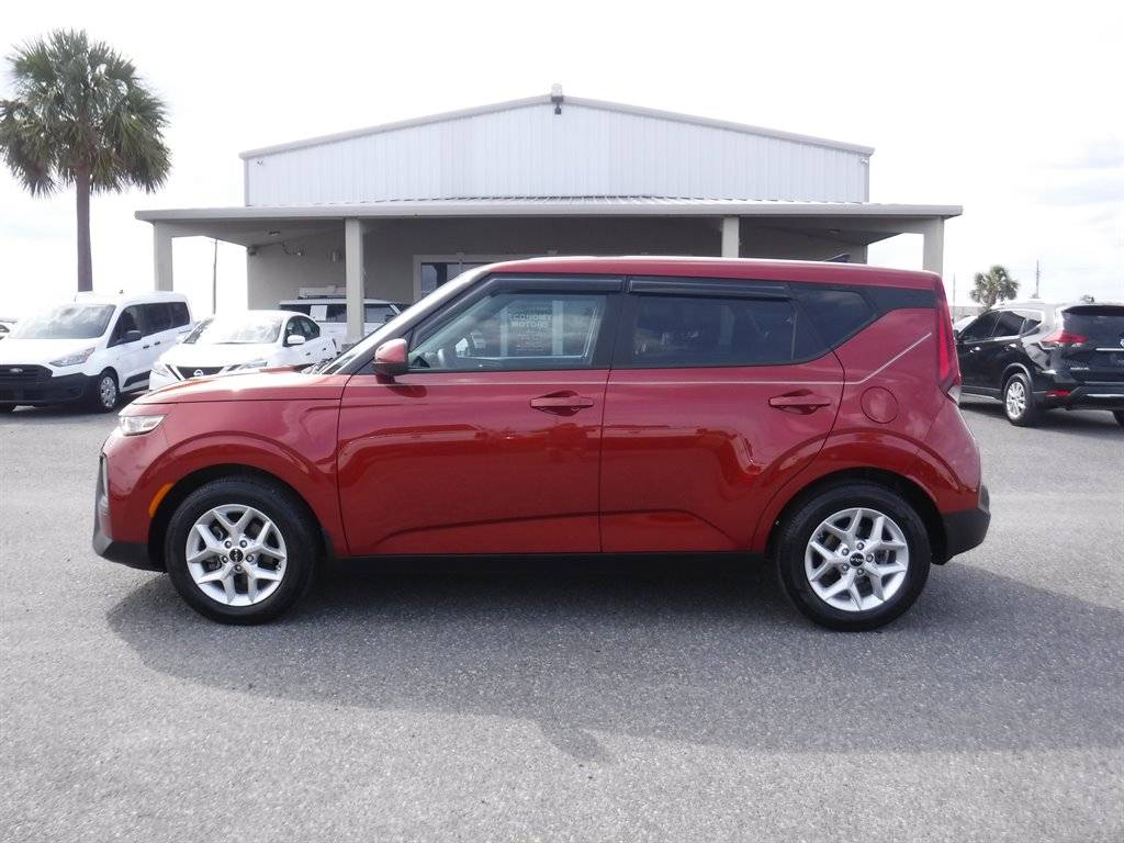2022 Kia Soul LX — Hatchback — 33,214 mi — Live Oak, FL