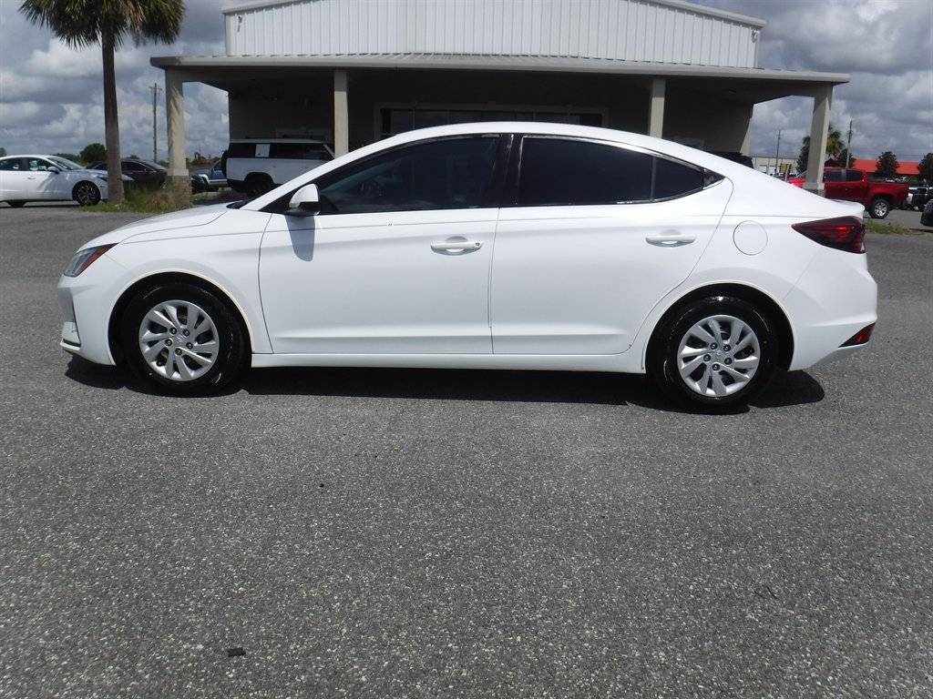 2019 Hyundai Elantra SE — Sedan — 24,655 mi — Live Oak, FL