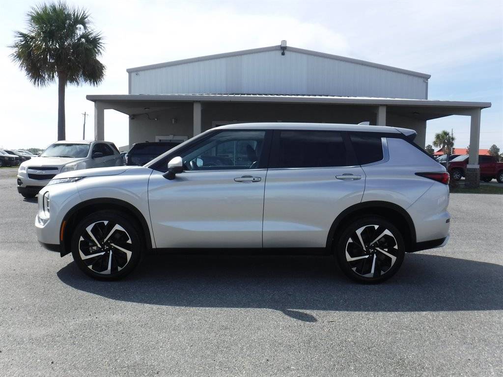 2024 Mitsubishi Outlander SE — SUV — 19,635 mi — Live Oak, FL