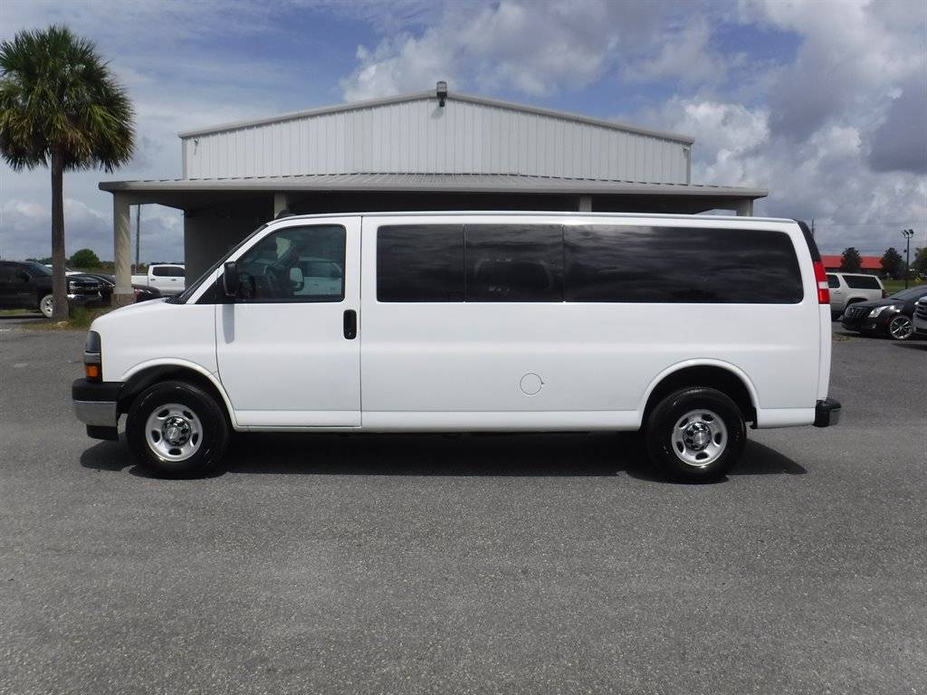 2020 Chevrolet Express Passenger LT — Passenger Van — 86,227 mi — Live Oak, FL