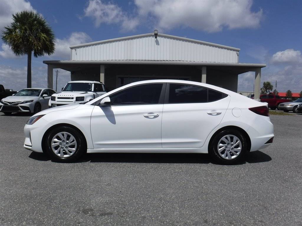 2019 Hyundai Elantra SE — Sedan — 53,146 mi — Live Oak, FL