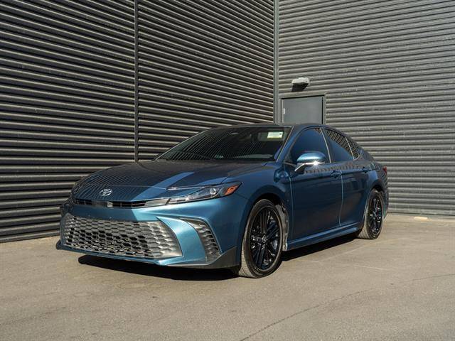 2025 Toyota Camry Hybrid SE — Sedan — 2,895 mi — Bakersfield, CA
