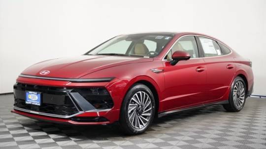 2024 Hyundai Sonata Hybrid Limited — Sedan — 6,314 mi — Libertyville, IL