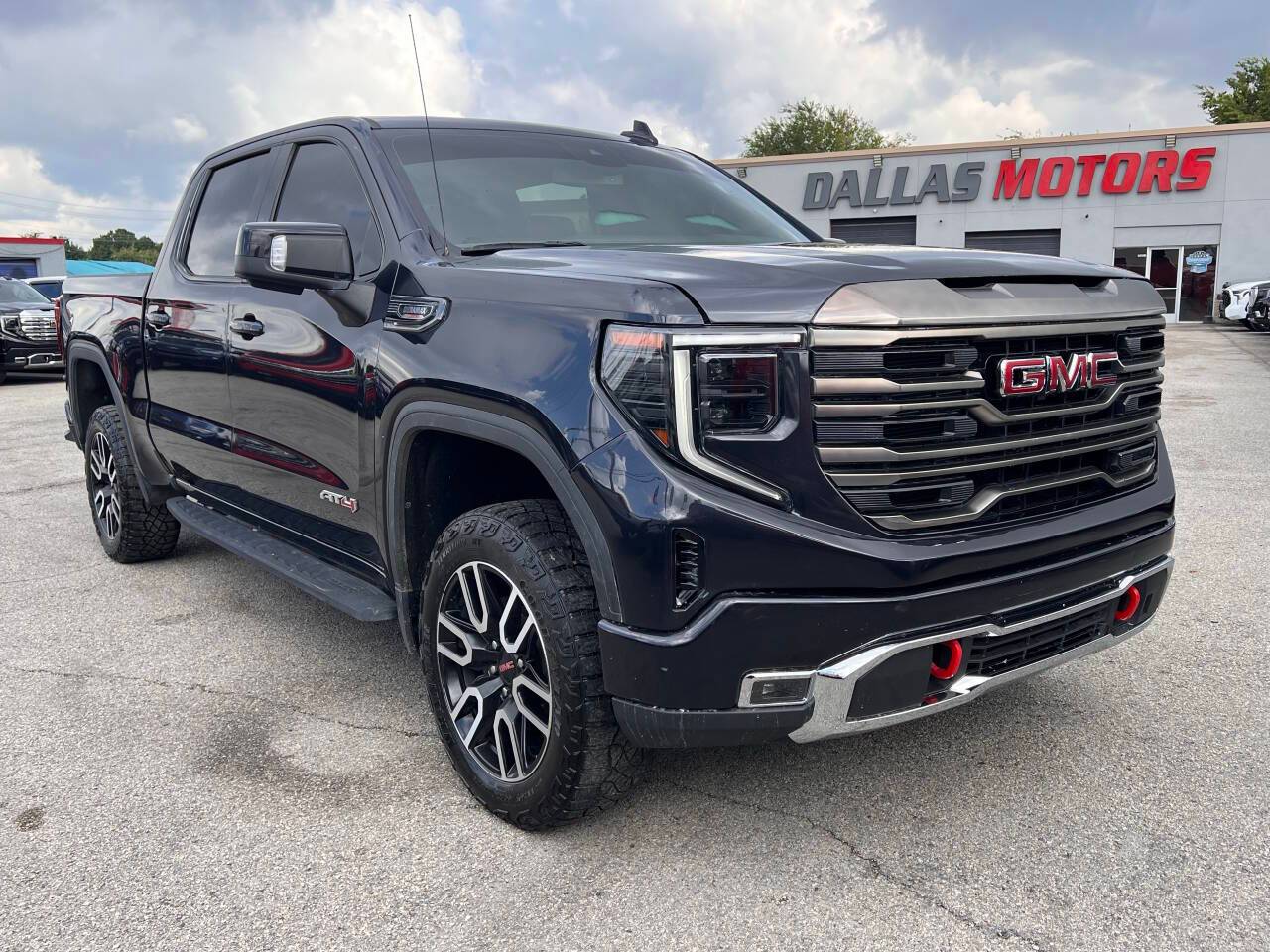 2022 GMC Sierra 1500 AT4 — Pickup Truck — 49,192 mi — Garland, TX