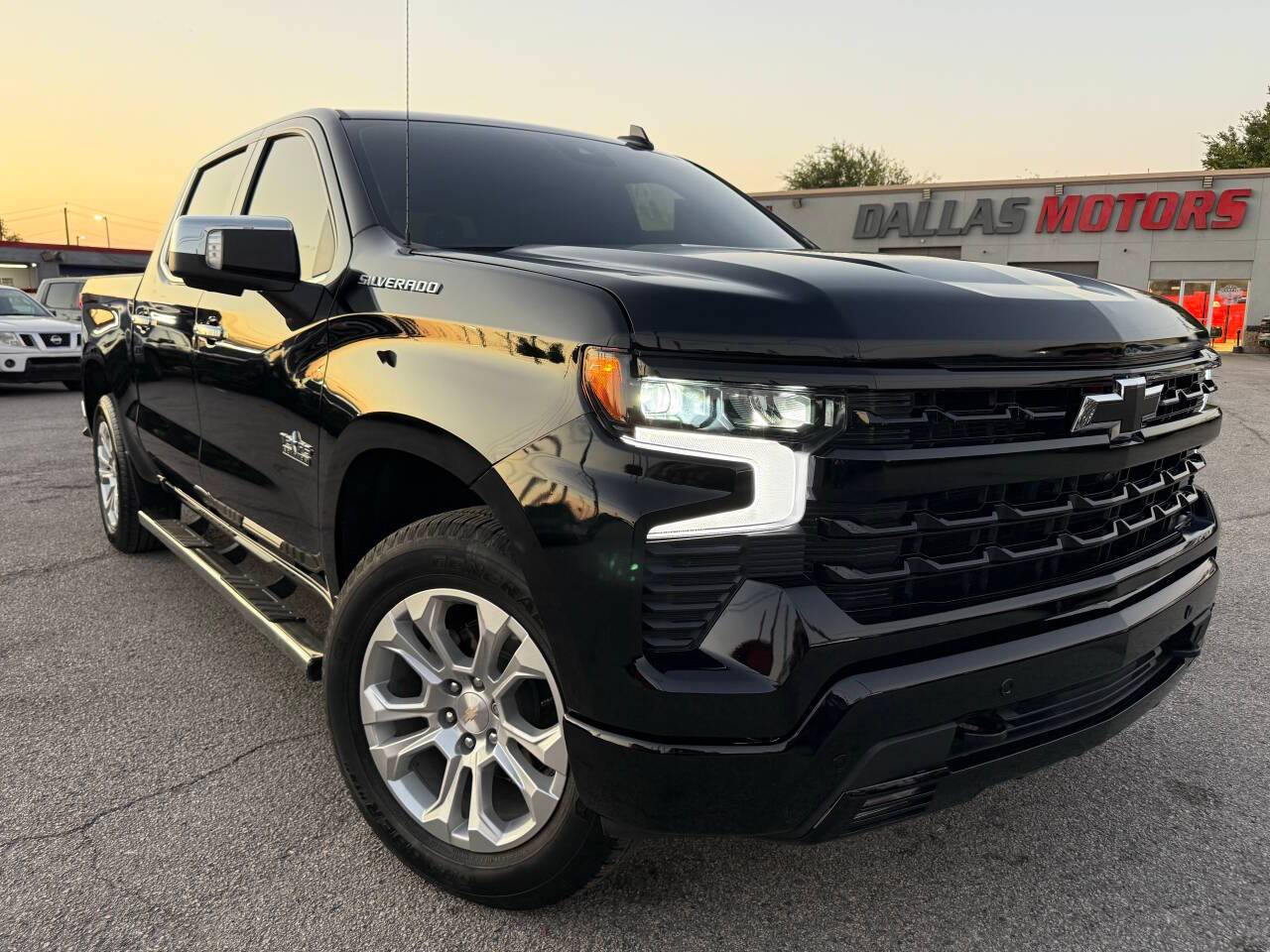 2022 Chevrolet Silverado 1500 LTZ — Pickup Truck — 42,323 mi — Garland, TX