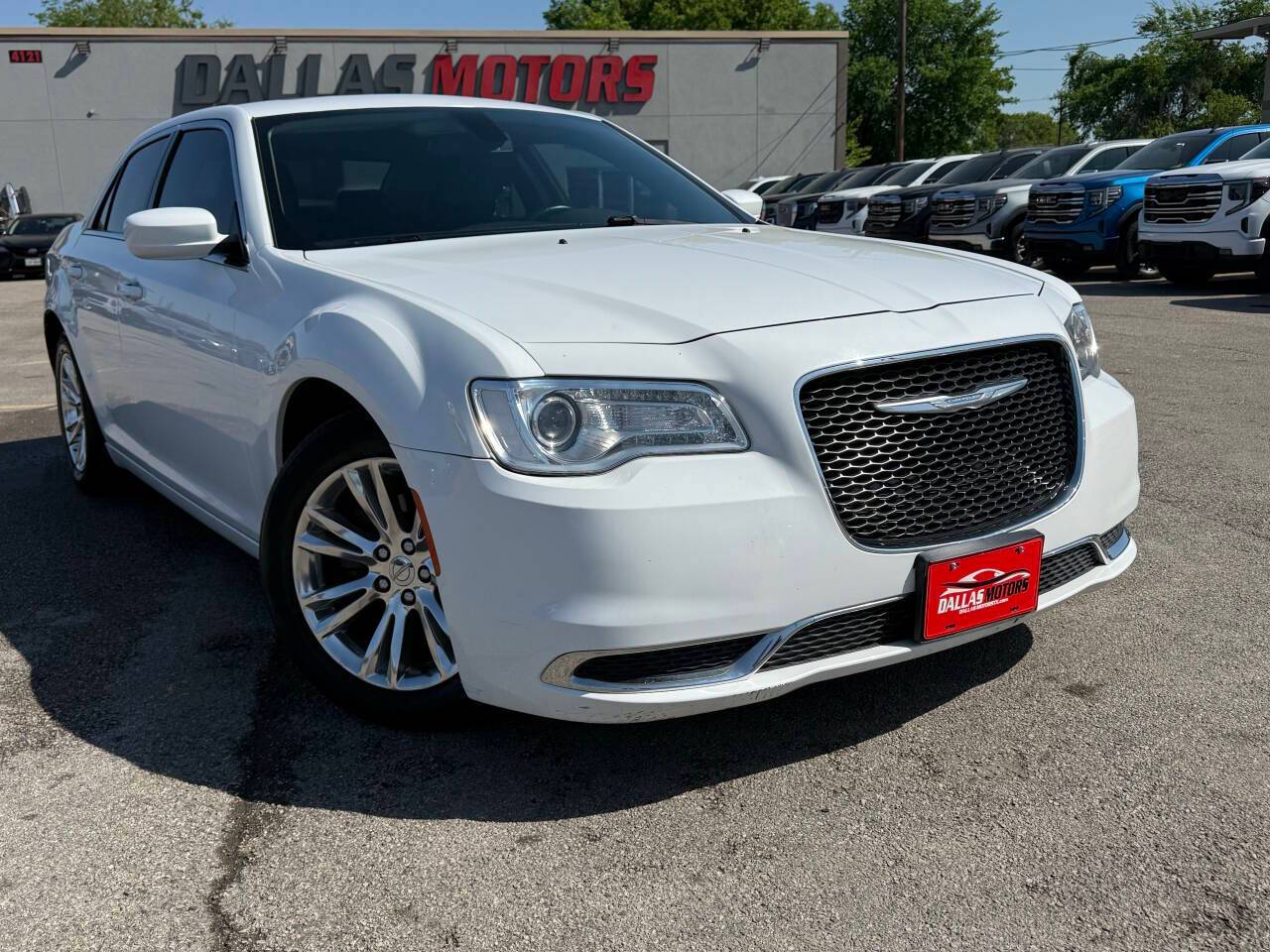 2017 Chrysler 300 Limited — Sedan — 58,565 mi — Garland, TX