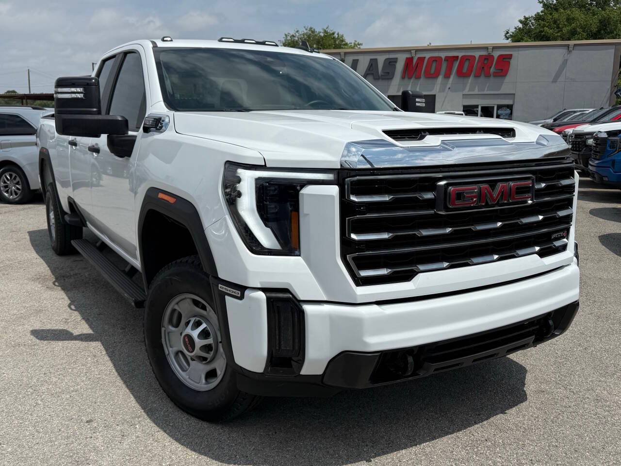 2024 GMC Sierra 2500HD Pro — Pickup Truck — 6,064 mi — Garland, TX
