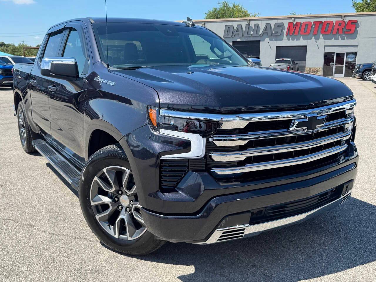 2022 Chevrolet Silverado 1500 LT — Pickup Truck — 11,809 mi — Garland, TX