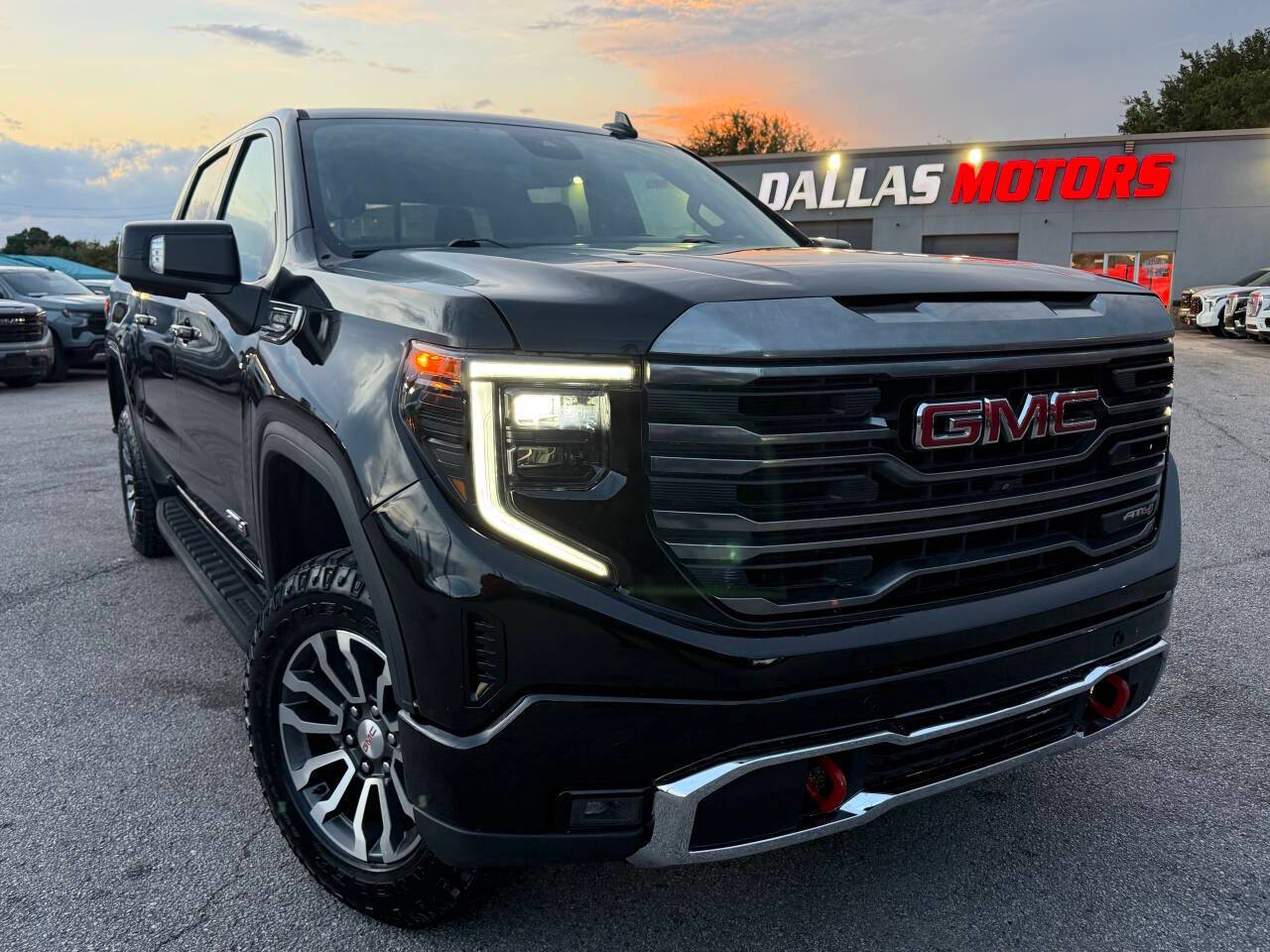 2022 GMC Sierra 1500 AT4 — Pickup Truck — 31,666 mi — Garland, TX