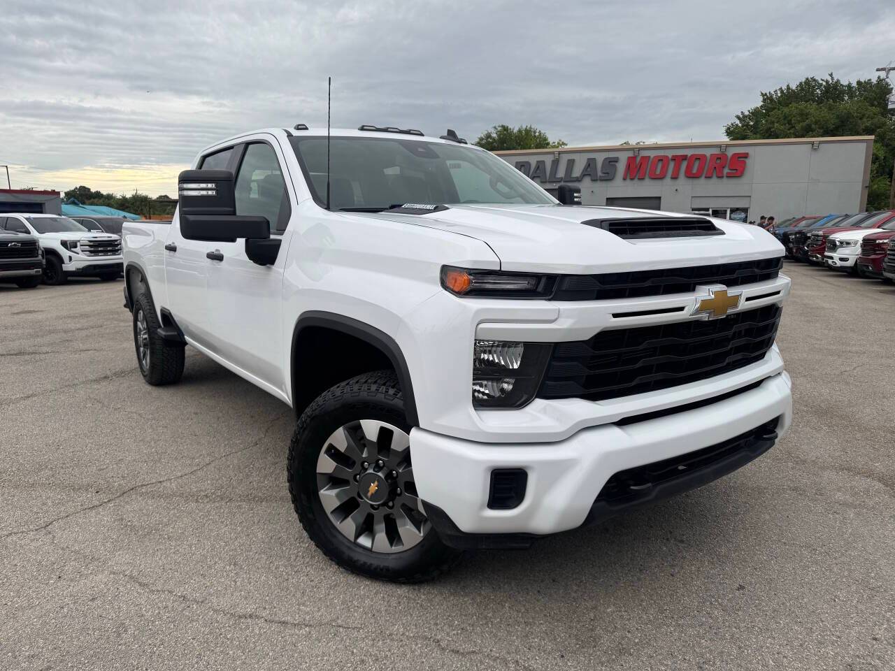 2024 Chevrolet Silverado 2500HD Custom — Pickup Truck — 29,066 mi — Garland, TX